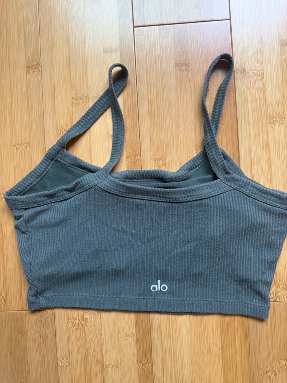Alo Ribbed Sports Bra - Picture 3 of 3